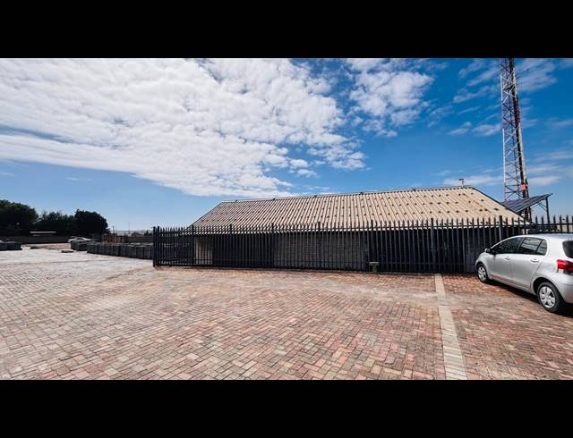 22,489M² INDUSTRIAL YARD TO LET IN CHAMDOR
